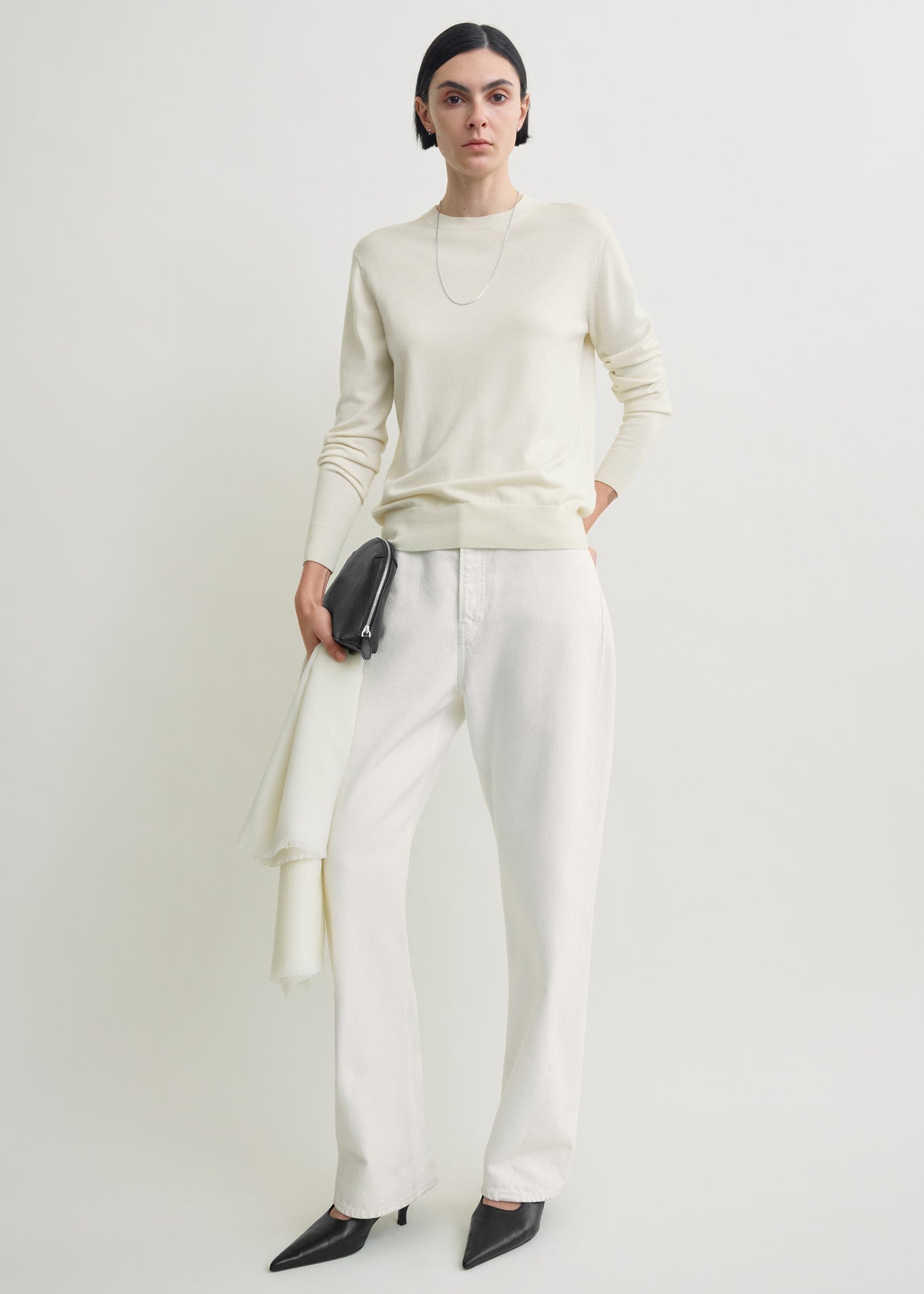 Fine crew knit ecru