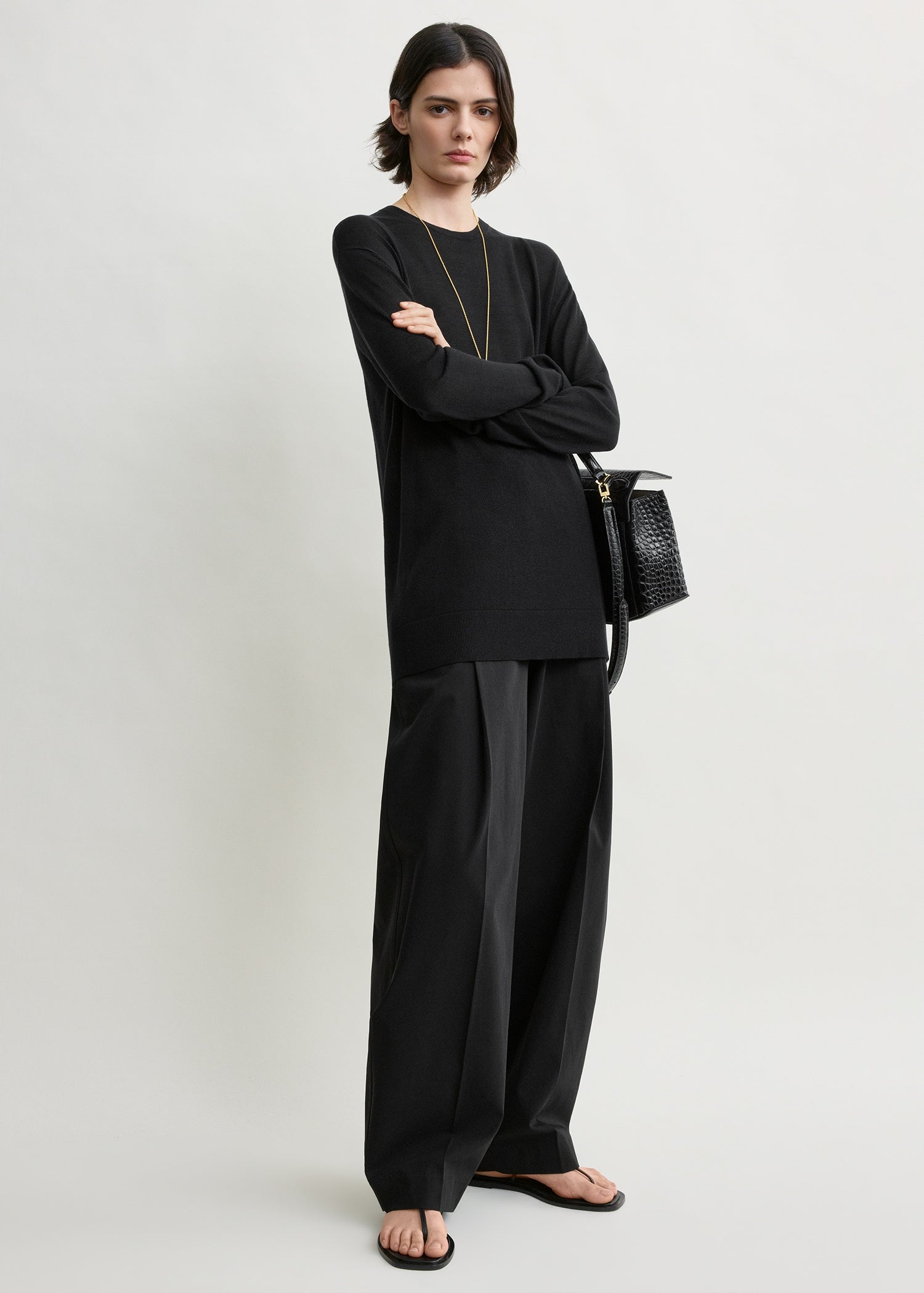 Long-sleeve tee knit black