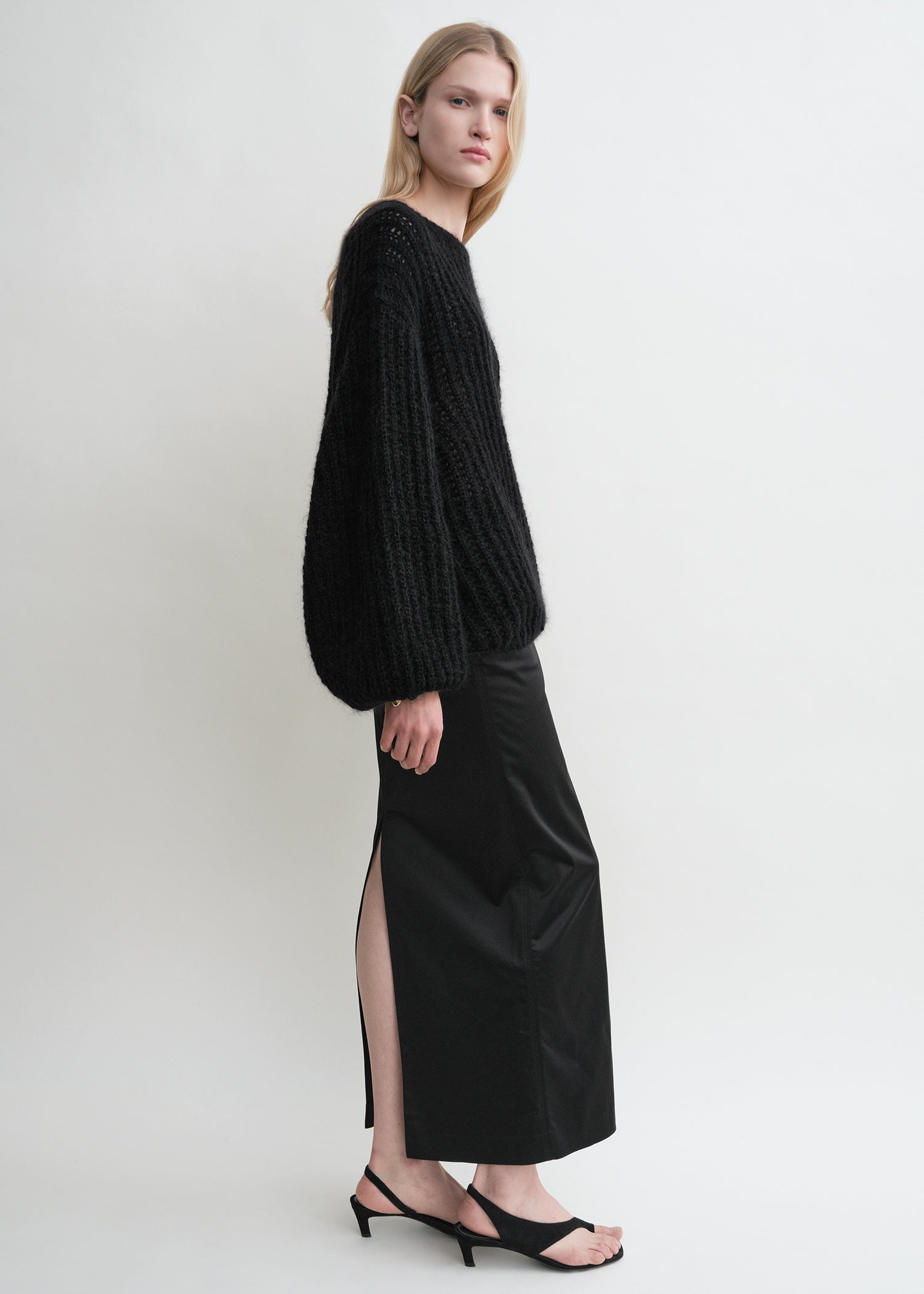 Puffed knit black